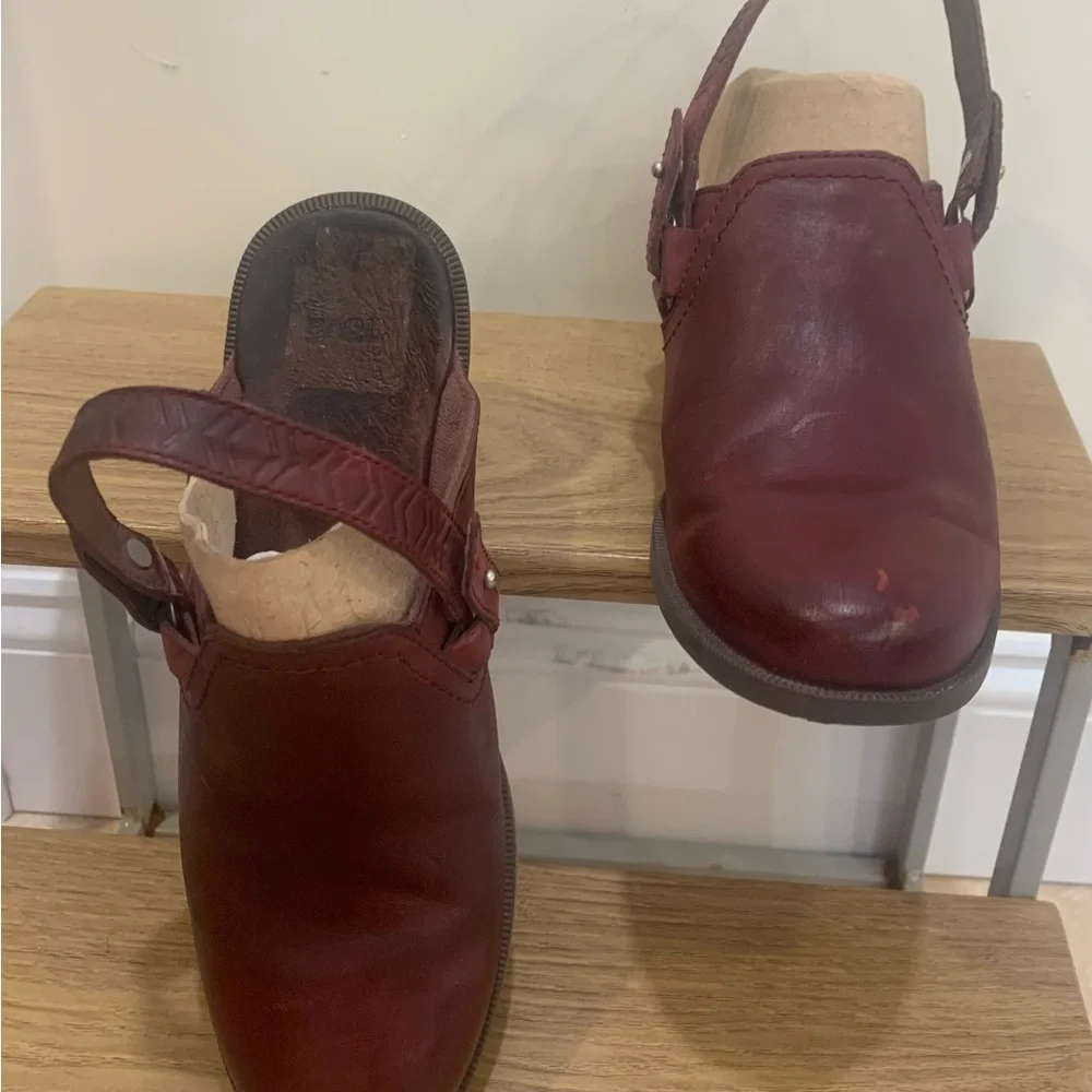 Teva Burgundy Foxy Clog Leather - Picture 3 of 11